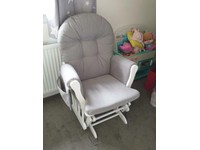 smyths nursing chair